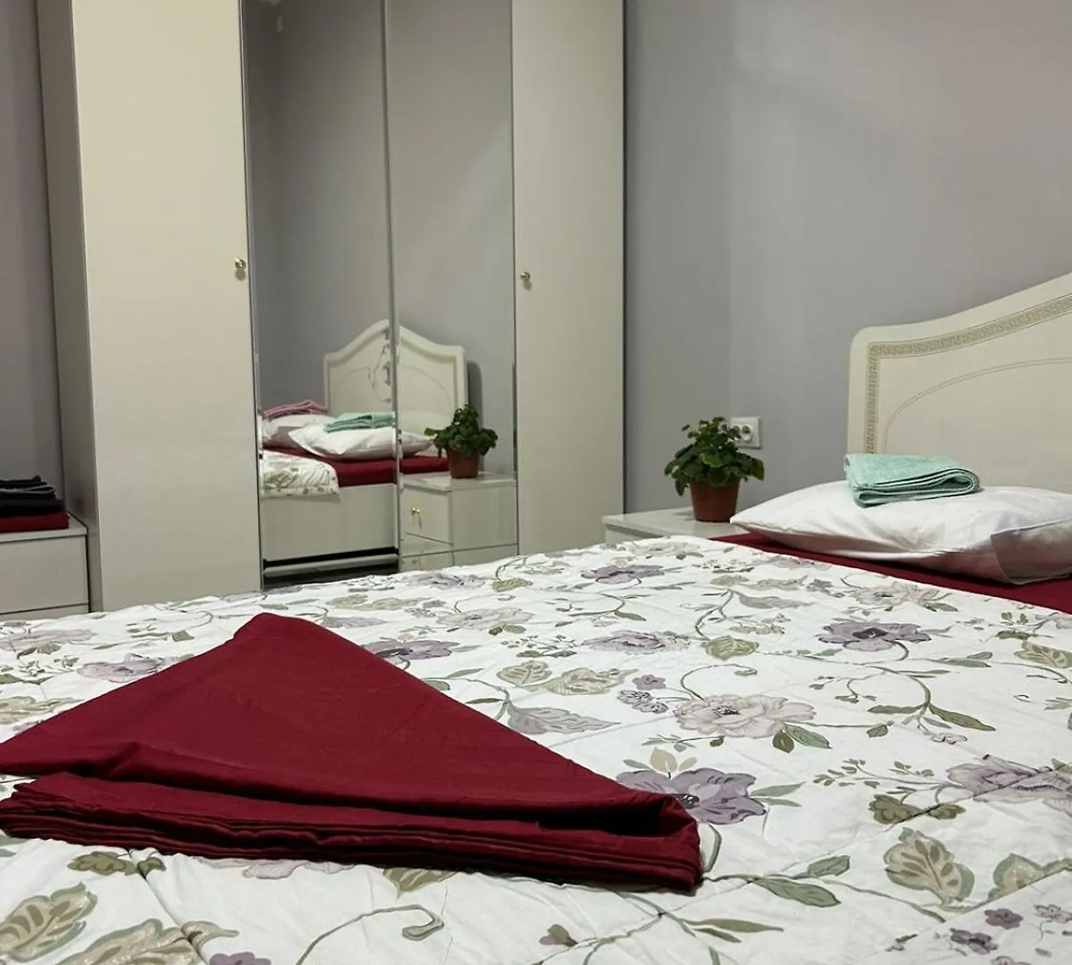 Apartment Fly Apart Turksib